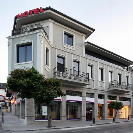 Hotel Executive And Play 3*