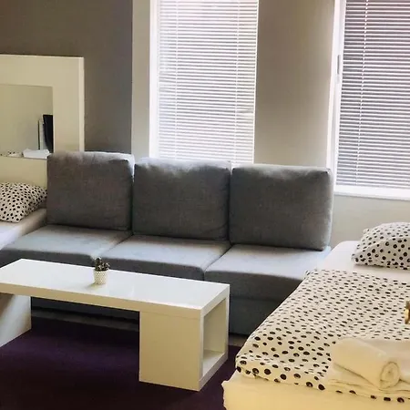 Executive And Play Veliko Tărnovo