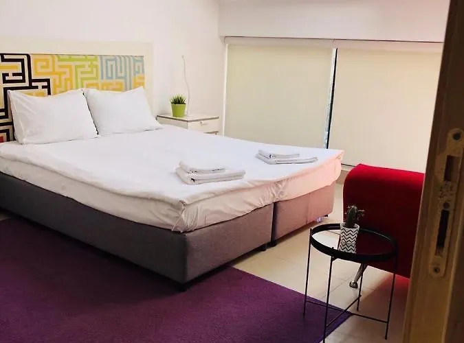 Executive And Play 3*